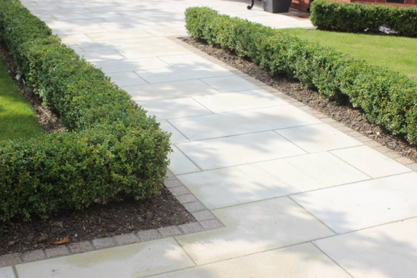 Knutsford Garden